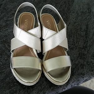 Vionic Champagne Tulum Ainsleigh Wedge Sandal